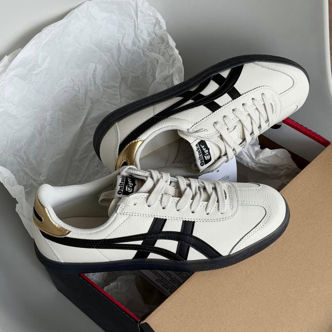 Onitsuka tiger “ TOKUTEN”